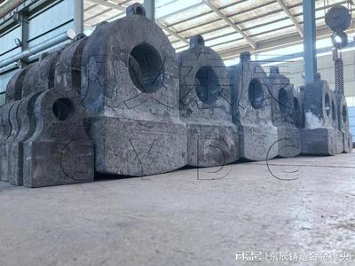 碎石頭的硬質(zhì)合金錘頭能用多久?制砂機的錘頭哪里有賣?